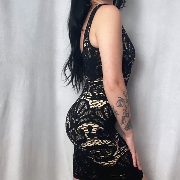 Sold RARE TAN AND LACE BODYCON DRESS - Picture 3 of 6